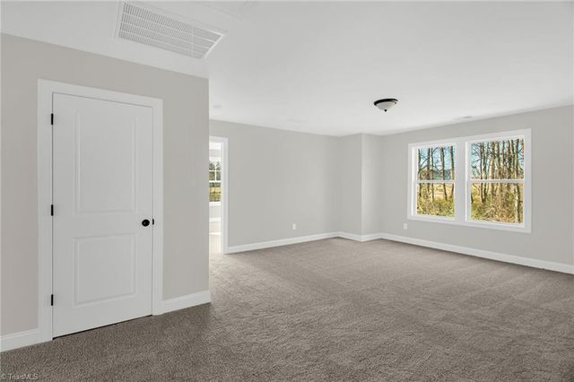 1392 Ouray Drive, Kernersville, NC 27284