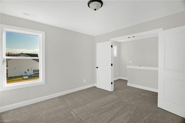 1392 Ouray Drive, Kernersville, NC 27284