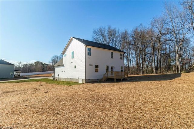 1392 Ouray Drive, Kernersville, NC 27284