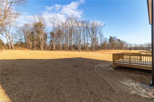 1392 Ouray Drive, Kernersville, NC 27284