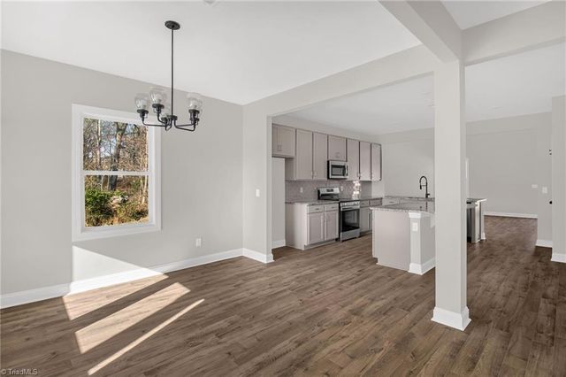 1392 Ouray Drive, Kernersville, NC 27284