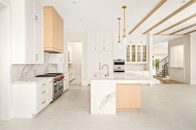 4006 Overbrook Lane, Houston, TX 77027