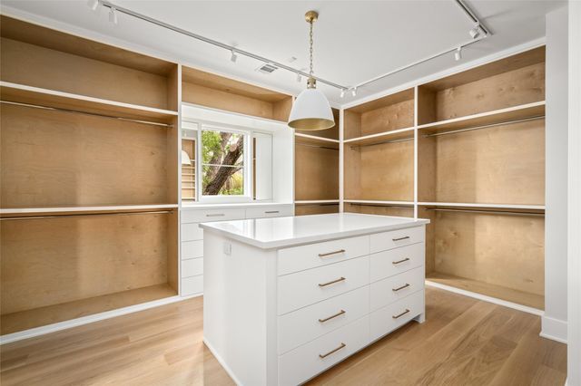 4006 Overbrook Lane, Houston, TX 77027