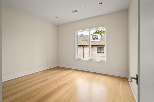 4006 Overbrook Lane, Houston, TX 77027