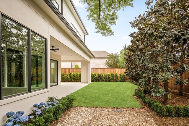 4006 Overbrook Lane, Houston, TX 77027