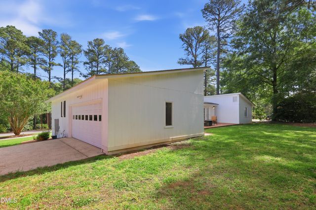 2409 Wintergreen Road, Sanford, NC 27330