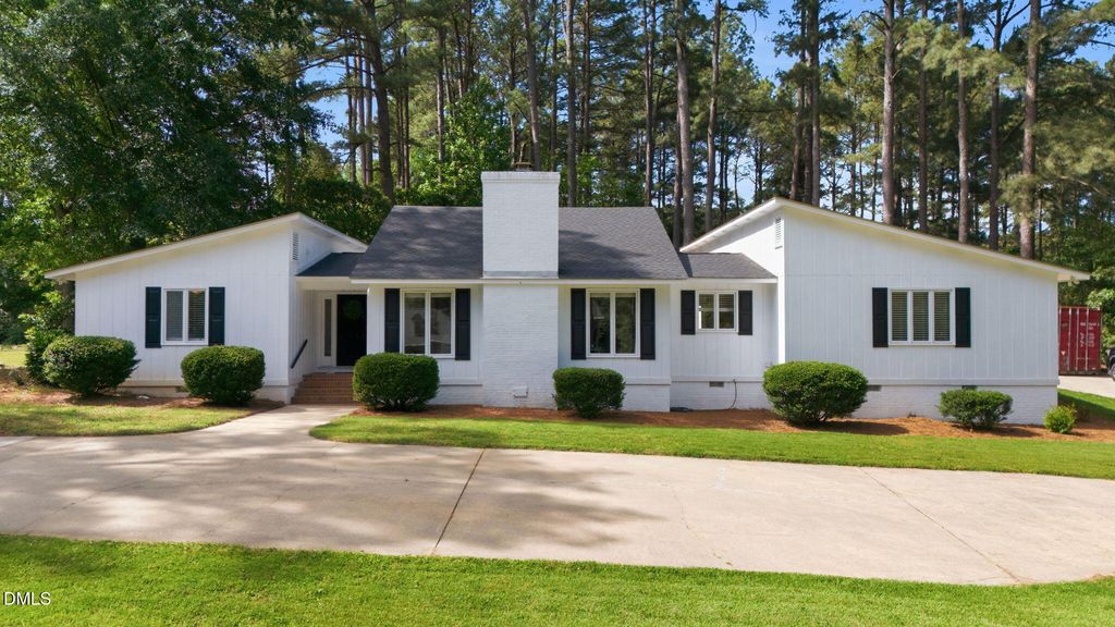 2409 Wintergreen Road, Sanford, NC 27330