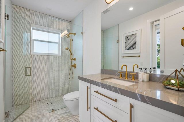 8331 Sawpine Road, Delray Beach, FL 33446