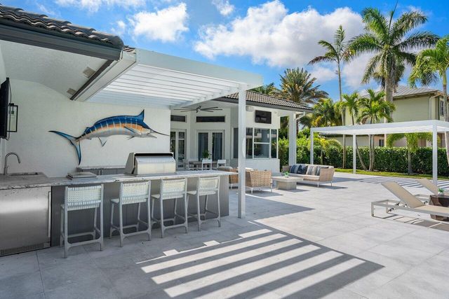 8331 Sawpine Road, Delray Beach, FL 33446