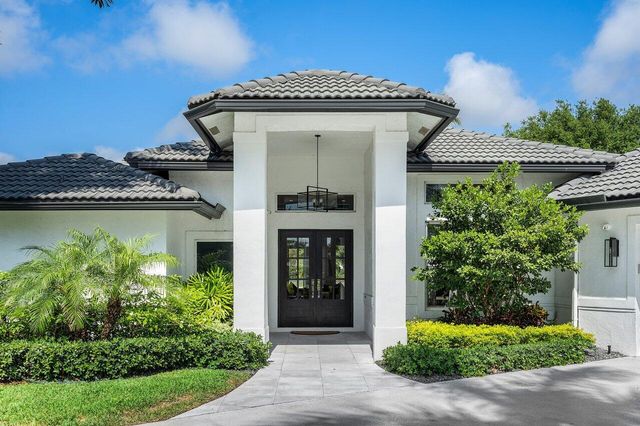 8331 Sawpine Road, Delray Beach, FL 33446
