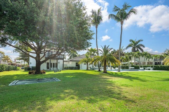 8331 Sawpine Road, Delray Beach, FL 33446