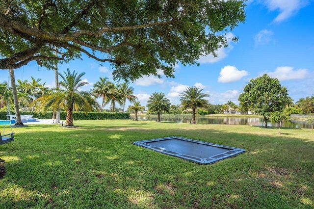 8331 Sawpine Road, Delray Beach, FL 33446