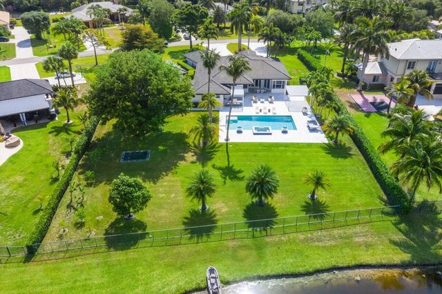 8331 Sawpine Road, Delray Beach, FL 33446