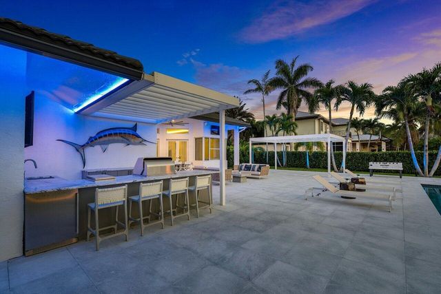 8331 Sawpine Road, Delray Beach, FL 33446