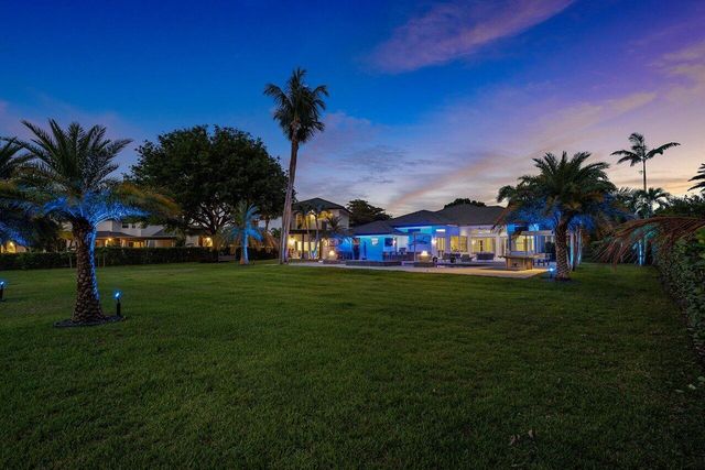8331 Sawpine Road, Delray Beach, FL 33446