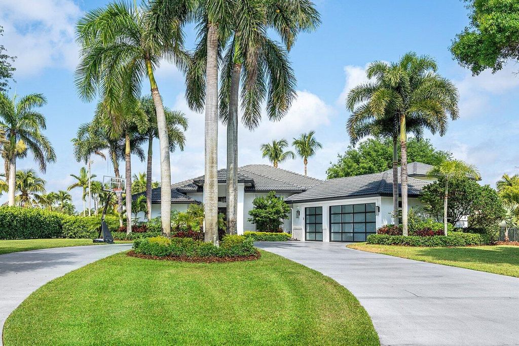 8331 Sawpine Road, Delray Beach, FL 33446