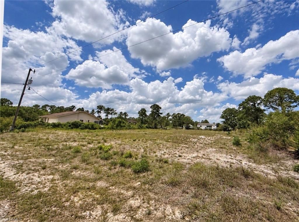 407 Wells AVE, LEHIGH ACRES, FL 33972 — photo 4
