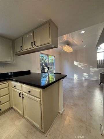 9213 Independence Way, North Hills, CA 91343