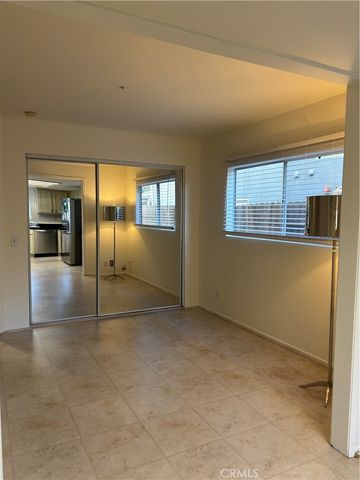 9213 Independence Way, North Hills, CA 91343