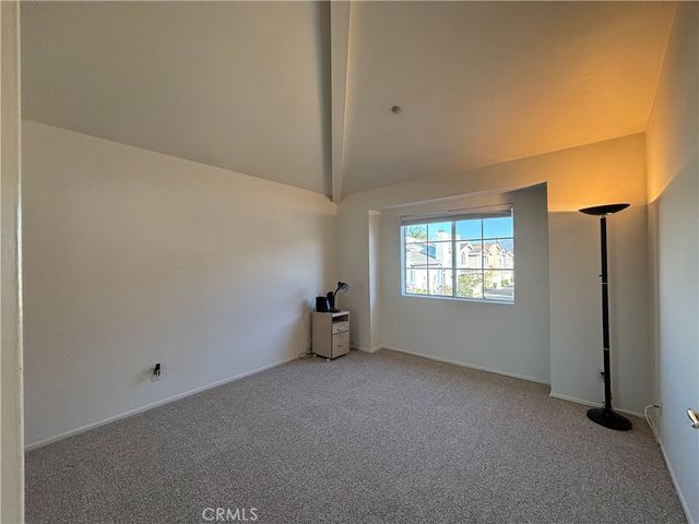 9213 Independence Way, North Hills, CA 91343