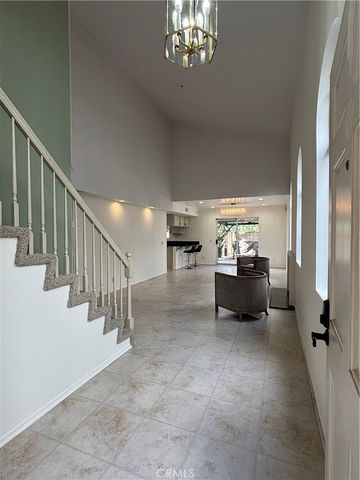 9213 Independence Way, North Hills, CA 91343