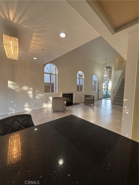 9213 Independence Way, North Hills, CA 91343