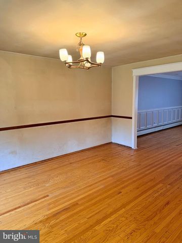 31 REMBRANDT LN, Southampton, PA 18966