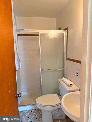 31 REMBRANDT LN, Southampton, PA 18966
