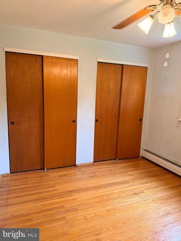 31 REMBRANDT LN, Southampton, PA 18966