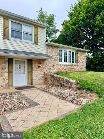 31 REMBRANDT LN, Southampton, PA 18966
