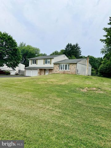 31 REMBRANDT LN, Southampton, PA 18966