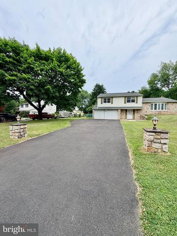 31 REMBRANDT LN, Southampton, PA 18966