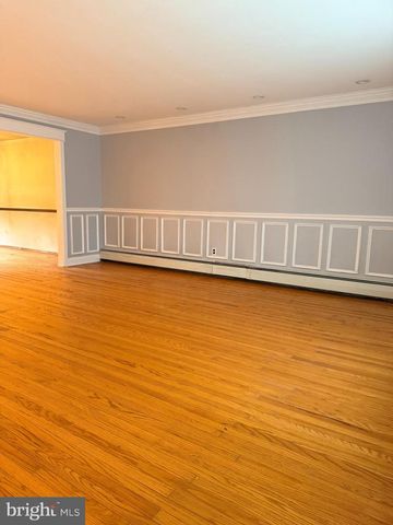 31 REMBRANDT LN, Southampton, PA 18966