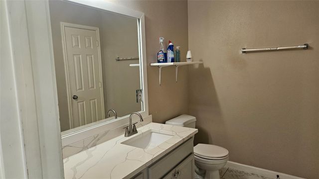9611 Drummond Cliff, Houston, TX 77064