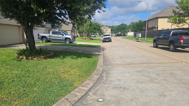 9611 Drummond Cliff, Houston, TX 77064
