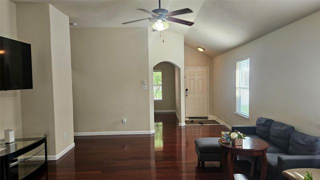 9611 Drummond Cliff, Houston, TX 77064
