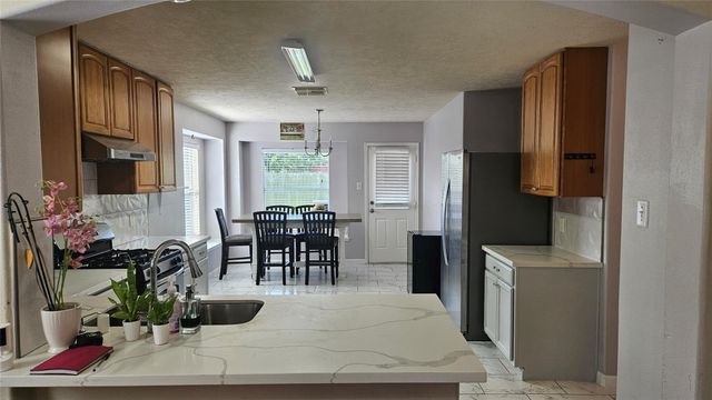 9611 Drummond Cliff, Houston, TX 77064