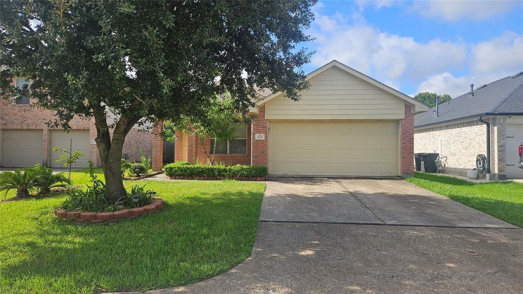 9611 Drummond Cliff, Houston, TX 77064
