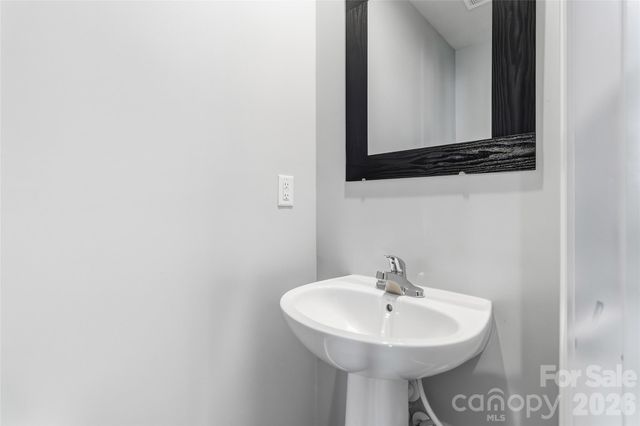 5127 Merwyn Avenue, Charlotte, NC 28215