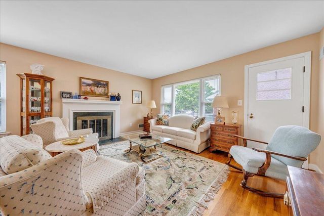 2716 Deerfield RD, Roanoke, VA 24015