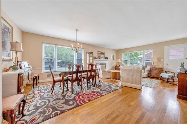 2716 Deerfield RD, Roanoke, VA 24015