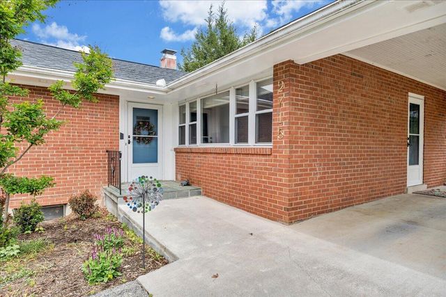 2716 Deerfield RD, Roanoke, VA 24015