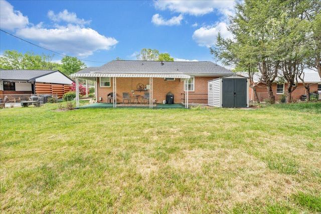 2716 Deerfield RD, Roanoke, VA 24015