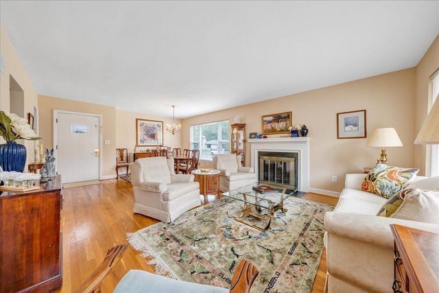 2716 Deerfield RD, Roanoke, VA 24015