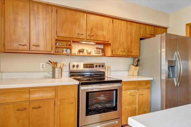 2716 Deerfield RD, Roanoke, VA 24015