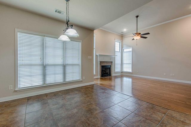 13 Blueberry Ln, Cabot, AR 72023