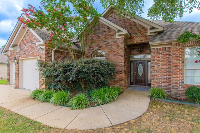 13 Blueberry Ln, Cabot, AR 72023