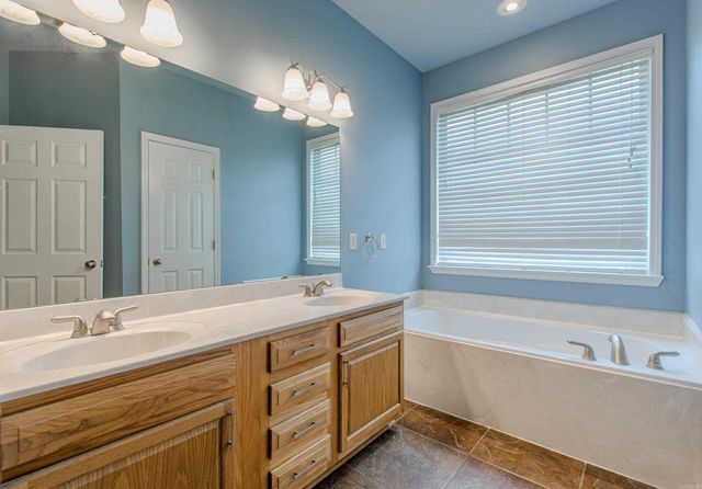 13 Blueberry Ln, Cabot, AR 72023