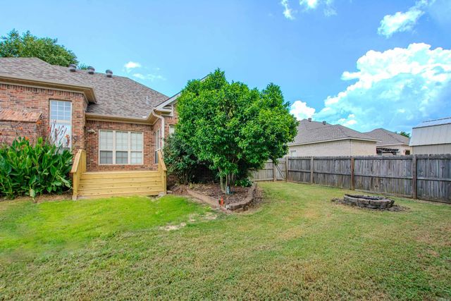 13 Blueberry Ln, Cabot, AR 72023