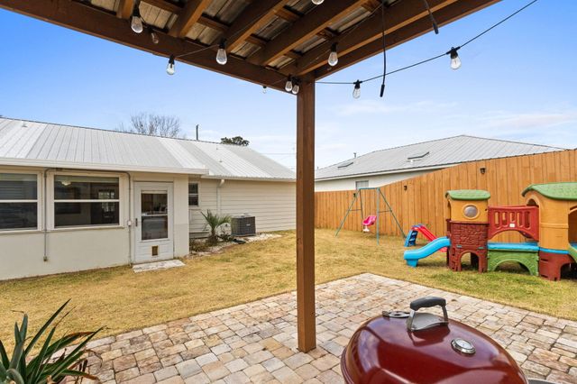 506 Dolphin Drive, Panama City Beach, FL 32413